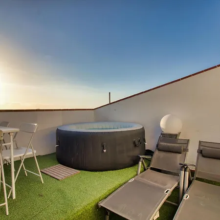 Casa Canaria Bei Golf Del Sur Mit Meerblick Jacuzzi 4 Schlafzimmer Und 2 Badezimmer Perfekt Fuer Familien Und Gruppen Apartament San Miguel de Abona